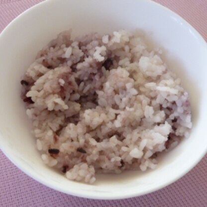 こんにちわ♪
黒米で作りました☆
いつもすし酢で簡単に作っていましたが、ちゃんと作ると美味しいですね (^_^)
この後、ミニ丼を作りますね〜 ヽ(*´∀`)/